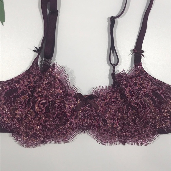 Victoria's Secret Dream Angle Uplift Bra - Picture 11 of 14